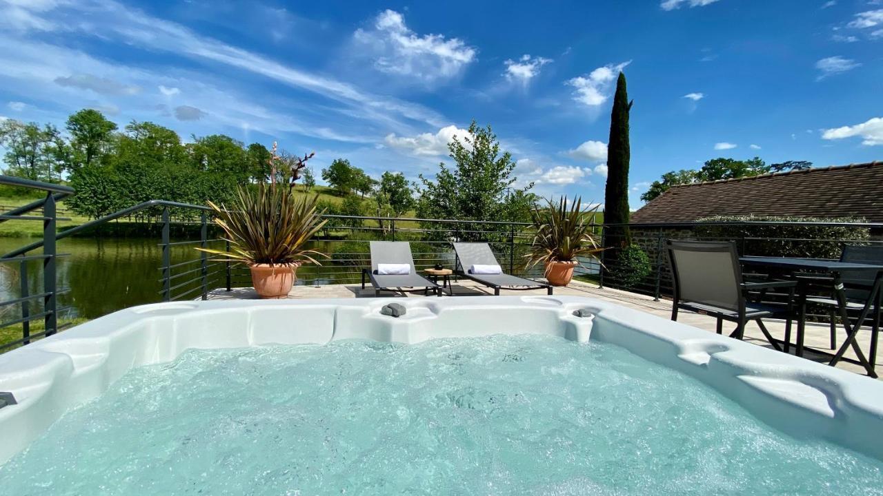 Domaine De Rymska & Spa - Relais & Chateaux Saint-Jean-de-Trezy ภายนอก รูปภาพ