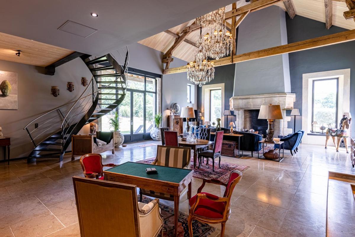 Domaine De Rymska & Spa - Relais & Chateaux Saint-Jean-de-Trezy ภายนอก รูปภาพ