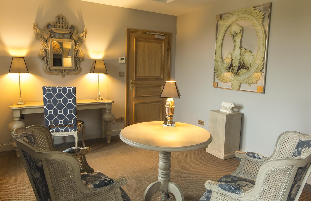 Domaine De Rymska & Spa - Relais & Chateaux Saint-Jean-de-Trezy ภายนอก รูปภาพ