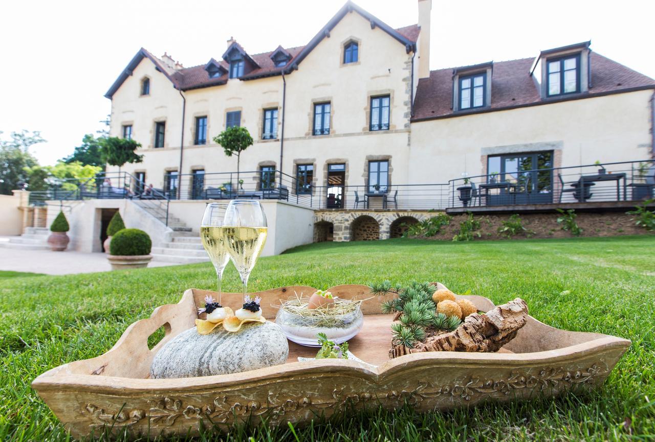 Domaine De Rymska & Spa - Relais & Chateaux Saint-Jean-de-Trezy ภายนอก รูปภาพ